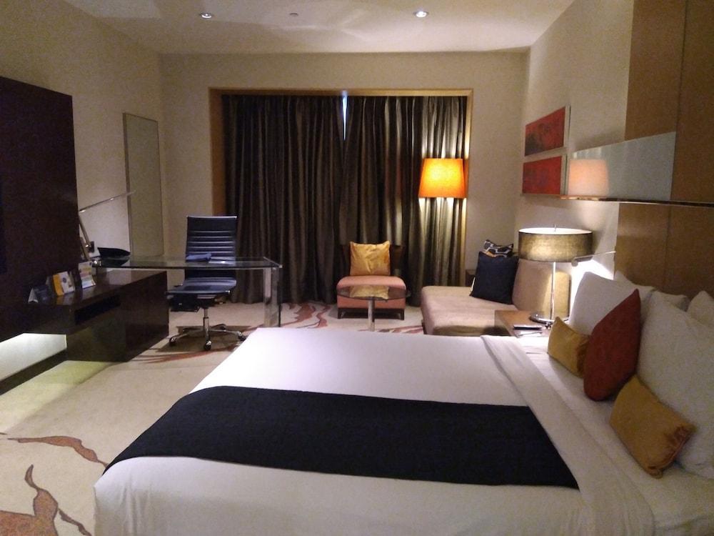 래디슨 블루 호텔 암리차르 외부 사진 A room at the hotel